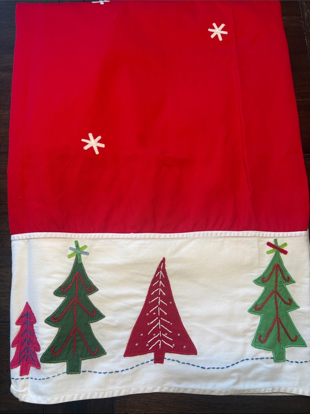 Pottery Barn Kids Holiday Appliqué Tree Tablecloth - Red and White